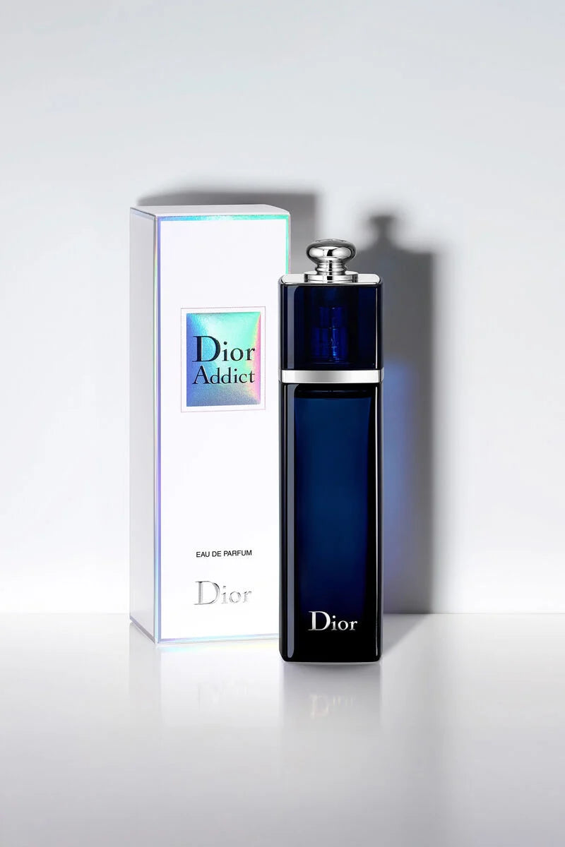 CHRISTIAN DIOR